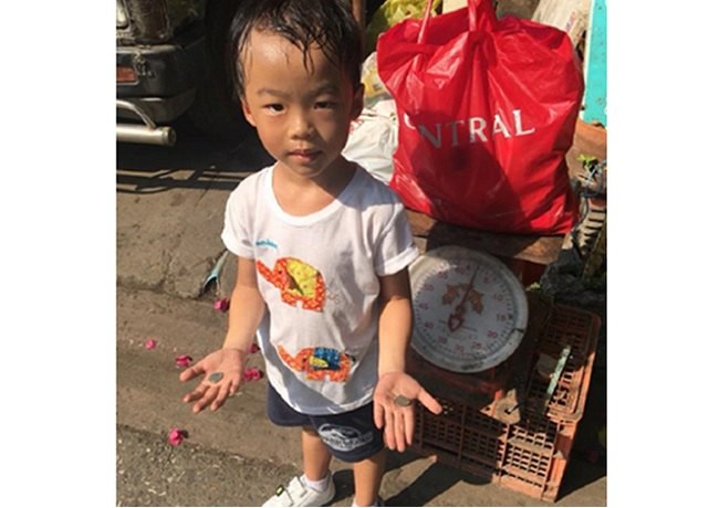 thai boy earnings for collecting trash